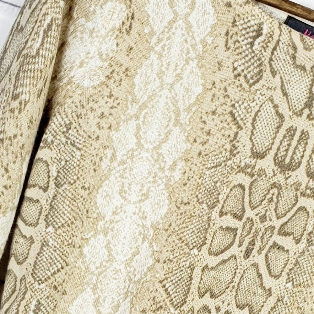 Womens Long Sleeve Snake Skin Blouse Top High-Low Hem Size Small S Beige - Picture 5 of 8